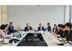 2023年11月2日-5日，，，pg电子董事长刘敬桢率团会见费森尤斯集团与费森尤斯卡比公司总部